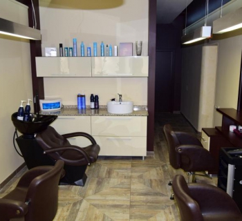 Парикмахерский зал